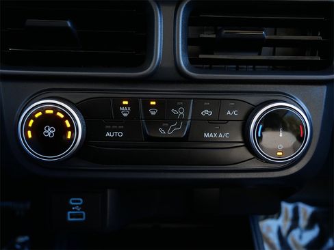 Certified 2024 Ford Maverick XL image 20