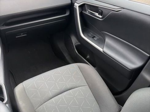 Used 2023 Toyota RAV4 XLE w/ Convenience Package image 13