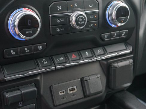 Used 2021 GMC Sierra 1500 AT4 AWD/4WD image 18