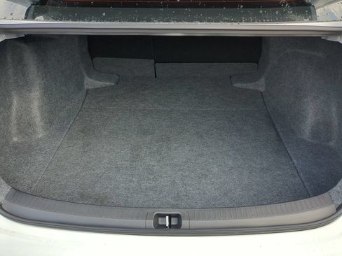 Used 2026 Toyota Corolla LE FWD image 9