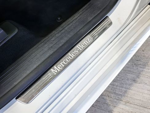 Used 2022 Mercedes-Benz GLS 450 4MATIC image 75
