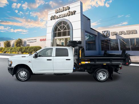 New 2024 RAM 3500 Tradesman w/ Chrome Appearance Group image 10
