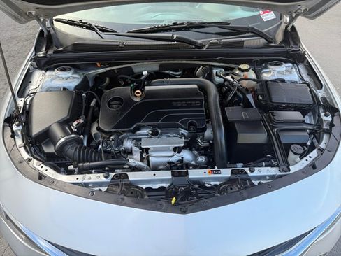 Used 2020 Chevrolet Malibu LS w/ Driver Confidence Package II image 16