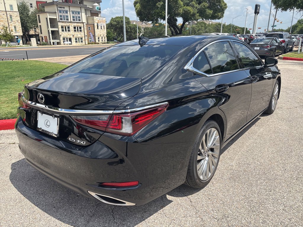 Certified 2026 Lexus RZ 350e 2WD w/ Convenience Package image 5