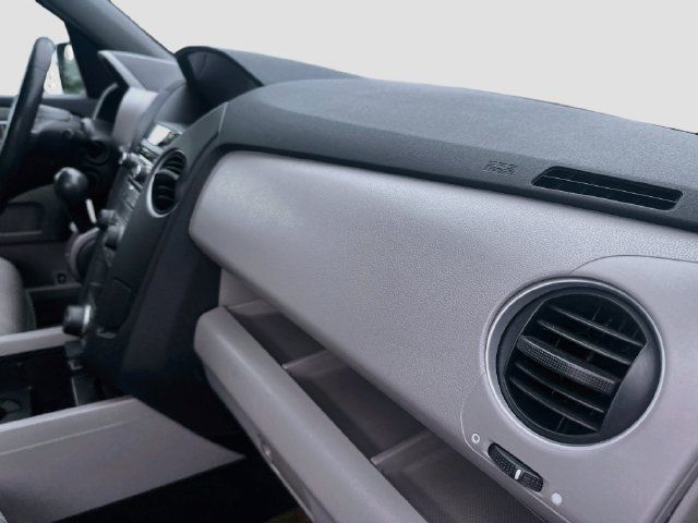 Used 2015 Honda Pilot SE image 32