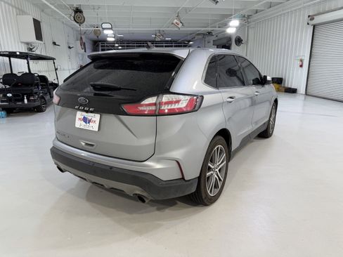 Used 2021 Ford Edge Titanium FWD image 7