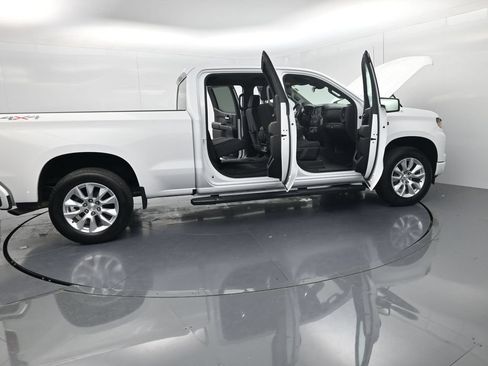 Used 2024 Chevrolet Silverado 1500 Custom AWD/4WD image 71