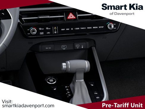 New 2025 Kia Niro EX Touring image 23