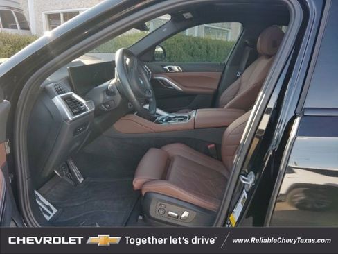 Used 2024 BMW X6 xDrive40i w/ Parking Assistance Package image 6