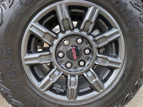 Certified 2024 GMC Sierra 1500 AT4X image 7