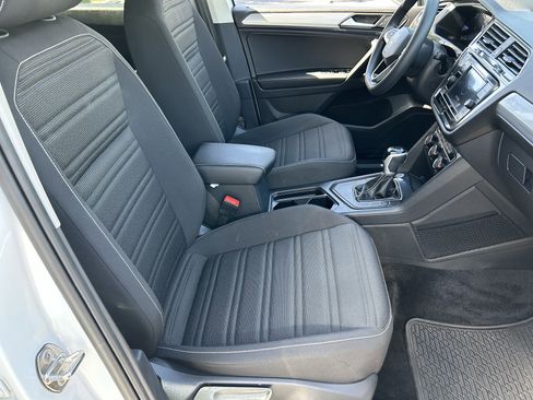 Used 2023 Volkswagen Tiguan S FWD image 9