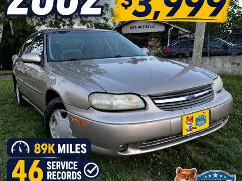 Used 2000 Chevrolet Malibu LS FWD image 1