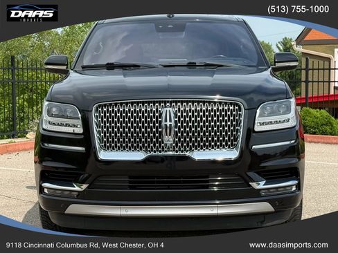 Used 2018 Lincoln Navigator L Reserve w/ Technology Package AWD/4WD image 2