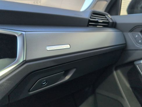 New 2025 Audi Q3 2.0T Premium image 12