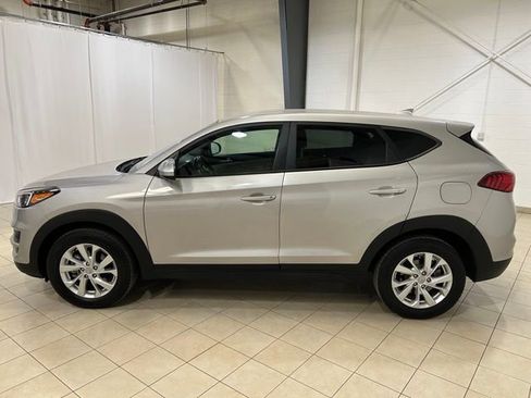 Used 2020 Hyundai Tucson SE image 2