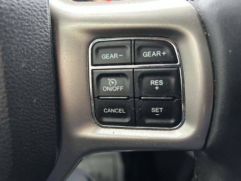 Used 2015 RAM 1500 Laramie w/ Convenience Group image 24