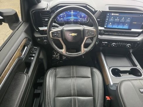 Used 2024 Chevrolet Silverado 3500 High Country image 4