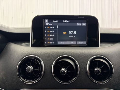 Used 2019 Kia Stinger AWD/4WD image 28
