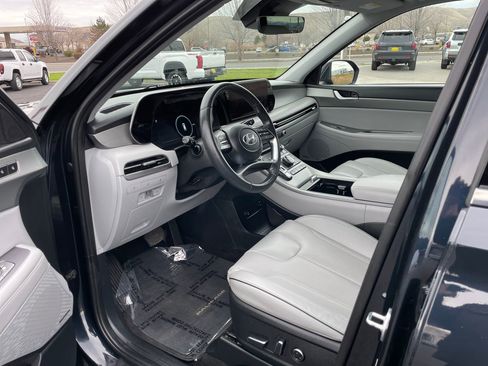 Used 2023 Hyundai Palisade SEL image 13
