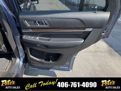 Used 2018 Ford Explorer Limited AWD/4WD image 30