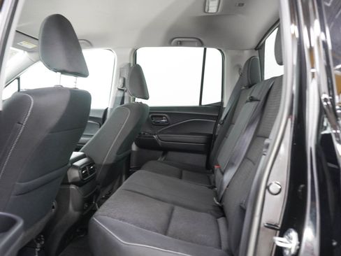 Used 2024 Honda Ridgeline Sport image 15