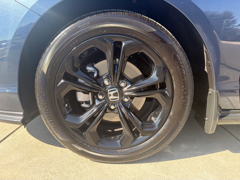 Used 2025 Honda Accord SE image 10