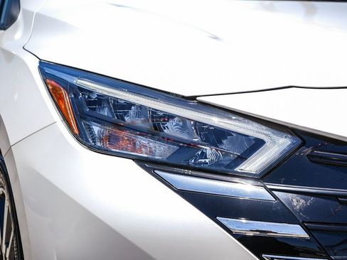 Certified 2025 Nissan Versa SV w/ Trunk Package FWD image 4