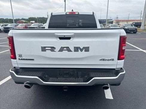 Used 2025 RAM 1500 Laramie AWD/4WD image 6