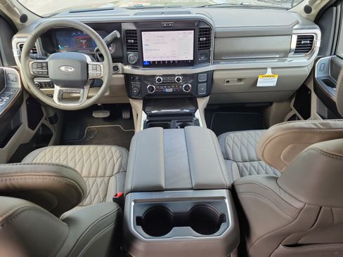 New 2026 Ford F450 Platinum w/ Platinum Plus Package AWD/4WD image 11