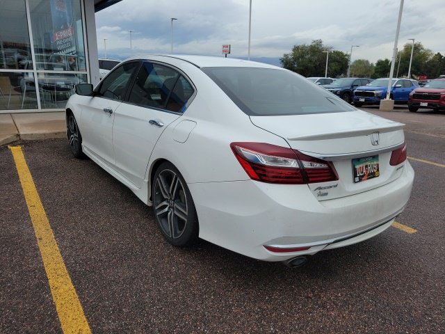 Used 2017 Honda Accord Sport image 7
