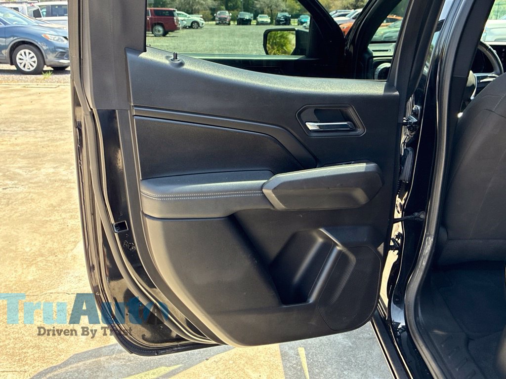 Used 2024 Chevrolet Colorado LT w/ LT Convenience Package II RWD image 37