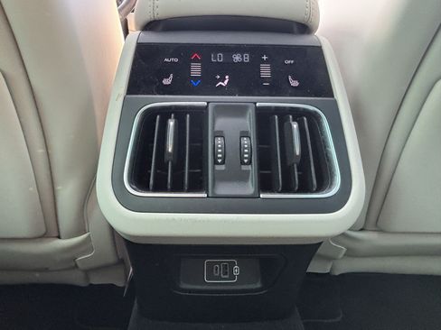 Used 2023 Maserati Grecale Modena AWD/4WD image 36