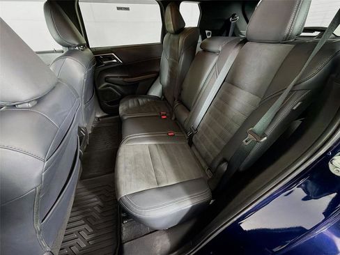 Used 2024 Mitsubishi Outlander SE image 22
