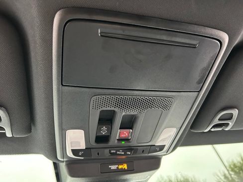 Used 2025 Honda Accord Sport image 54