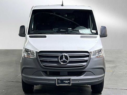 Used 2025 Mercedes-Benz Sprinter 2500 image 8
