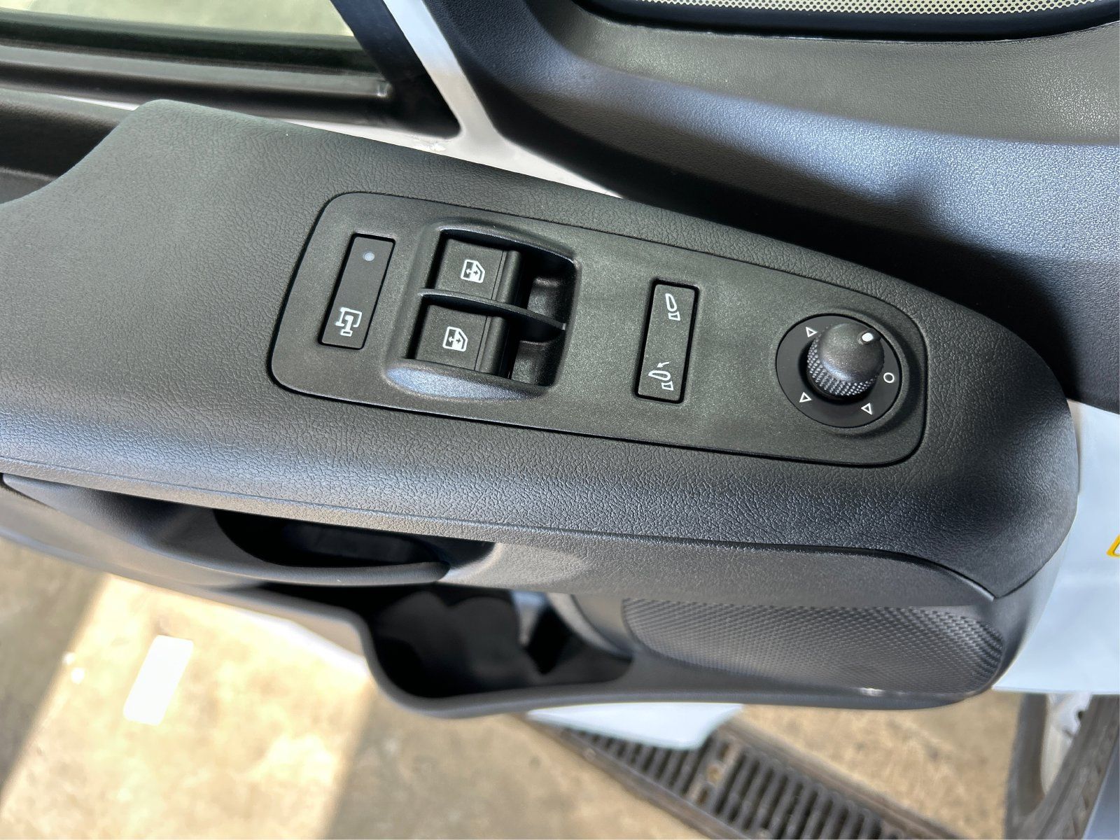 New 2027 RAM ProMaster 2500 w/ Safety Group FWD image 29