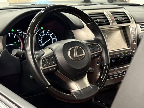 Used 2021 Lexus GX 460 Premium w/ Premium Package AWD/4WD image 17