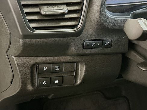 Used 2025 Nissan Leaf SV Plus FWD image 17