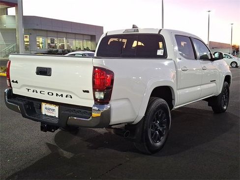 Certified 2022 Toyota Tacoma SR5 image 7