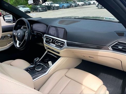 Used 2019 BMW 330i xDrive Sedan w/ Premium Package AWD/4WD image 14