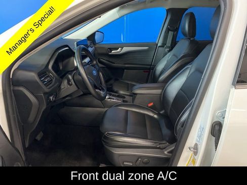 Used 2024 Ford Escape Platinum AWD/4WD image 11