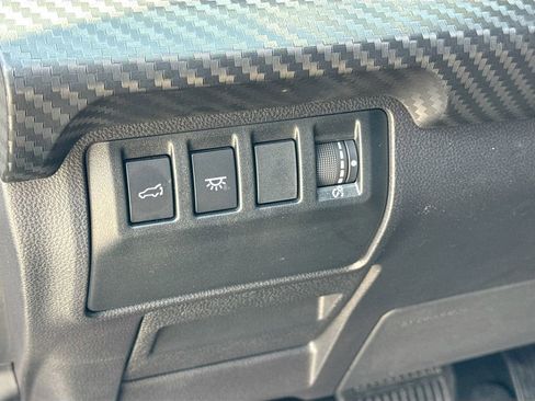 Used 2023 Subaru Ascent Premium w/ Convenience Package AWD/4WD image 11
