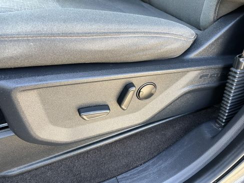 Used 2022 Ford F150 XLT w/ Equipment Group 302A High AWD/4WD image 16