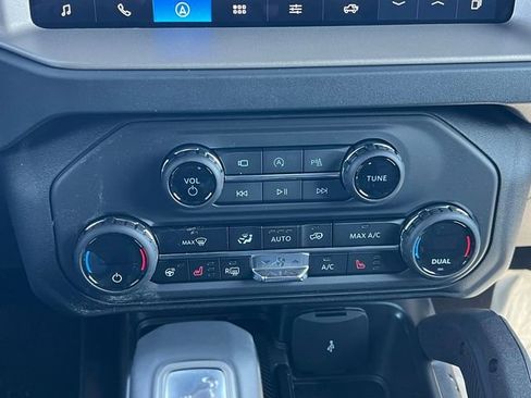 New 2026 Ford Bronco Outer Banks w/ Sasquatch Package image 17