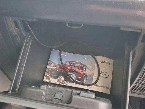 Used 2007 Jeep Wrangler X AWD/4WD image 39