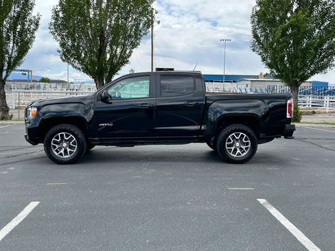 Used 2022 GMC Canyon AT4 w/ Trailering Package AWD/4WD image 9