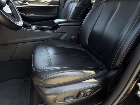 Used 2022 Jeep Grand Cherokee Limited image 11