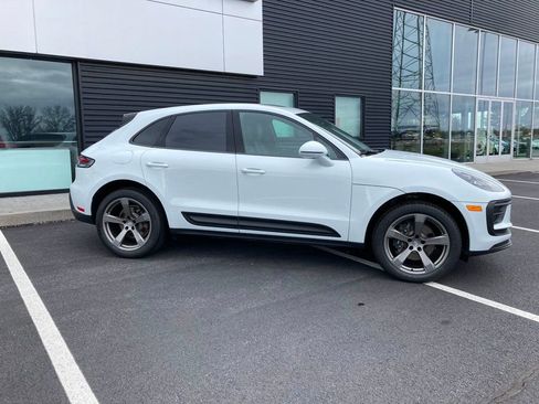 Used 2024 Porsche Macan AWD/4WD image 7