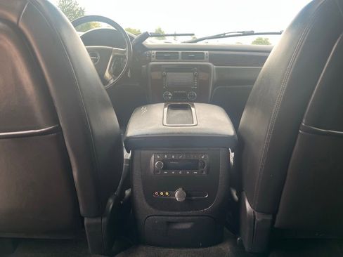 Used 2008 GMC Yukon XL Denali AWD/4WD image 33