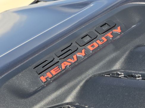 New 2027 RAM 2500 Laramie w/ Night Edition AWD/4WD image 9